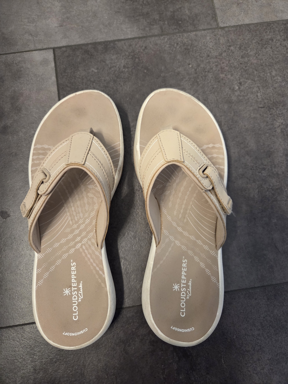 Cloudsteppers by Clarks Women's Beige Thong Sandals